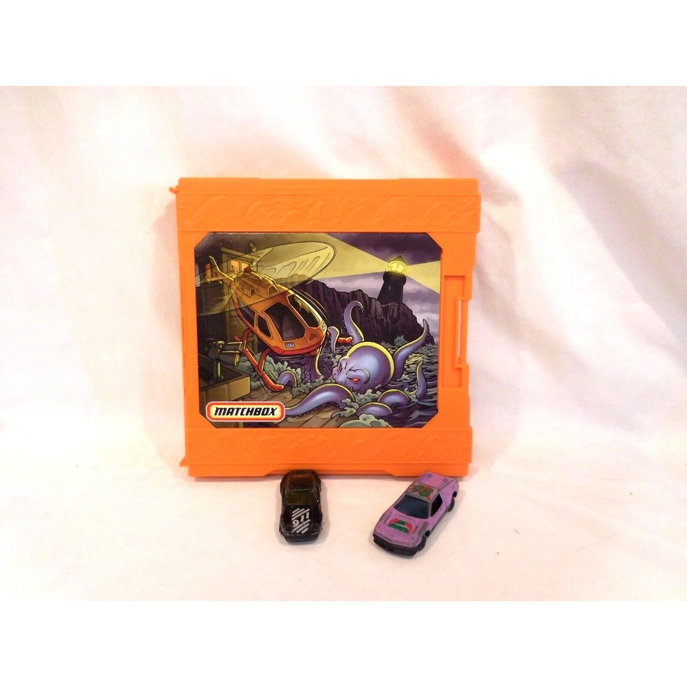 Matchbox Harbor Patrol Pop Up Playset - Fold N Go- 2005 with cars
